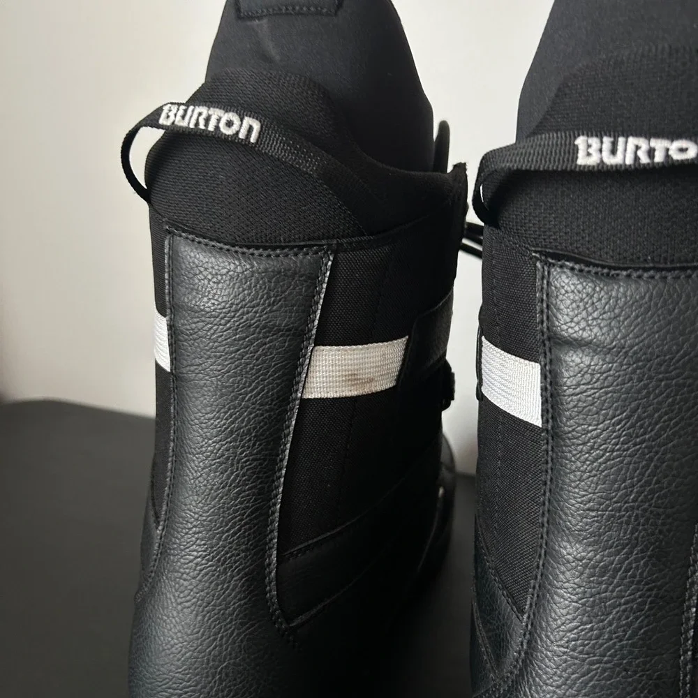 Burton Invader Men's Snowboard Boots Mens 12 US Black White Speed Zone Lacing